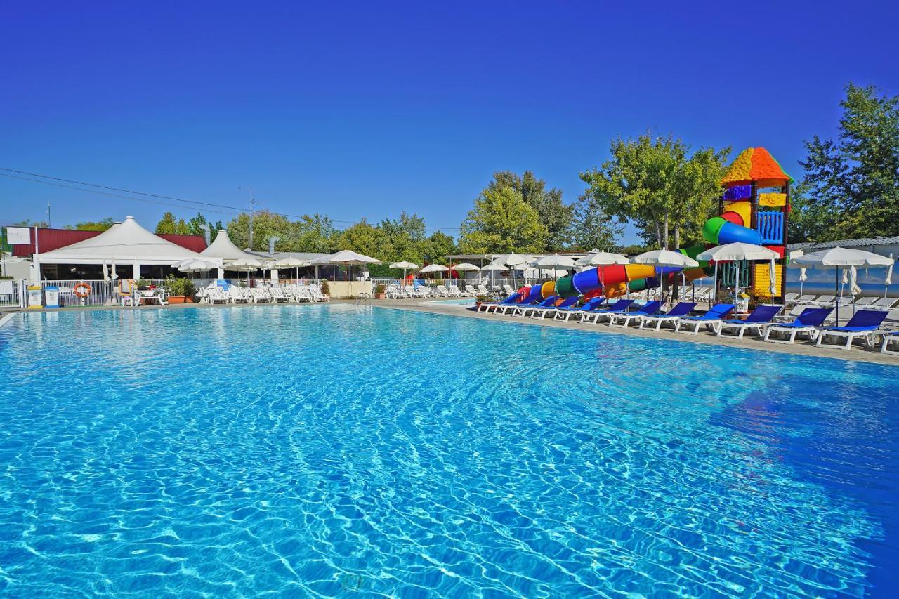 Butterfly Camping Village Песк'єра-дель-Гарда Екстер'єр фото